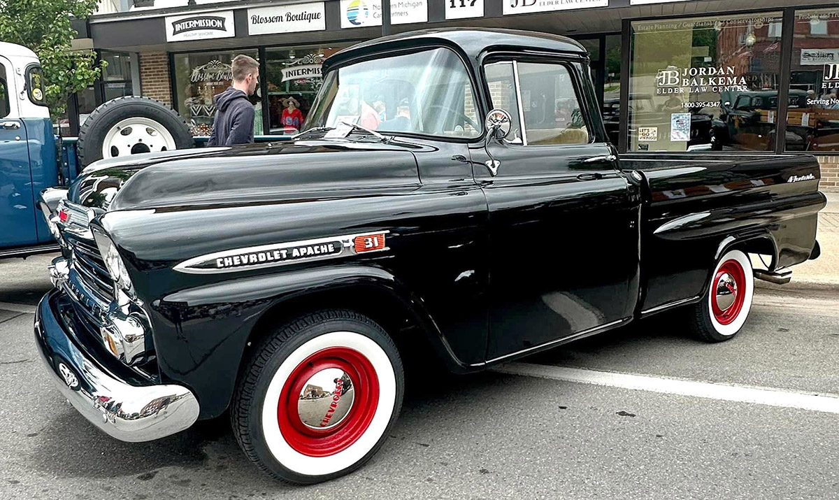 1959 Chevrolet Apache truck