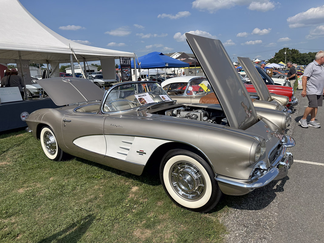 1961 Corvette fuelie