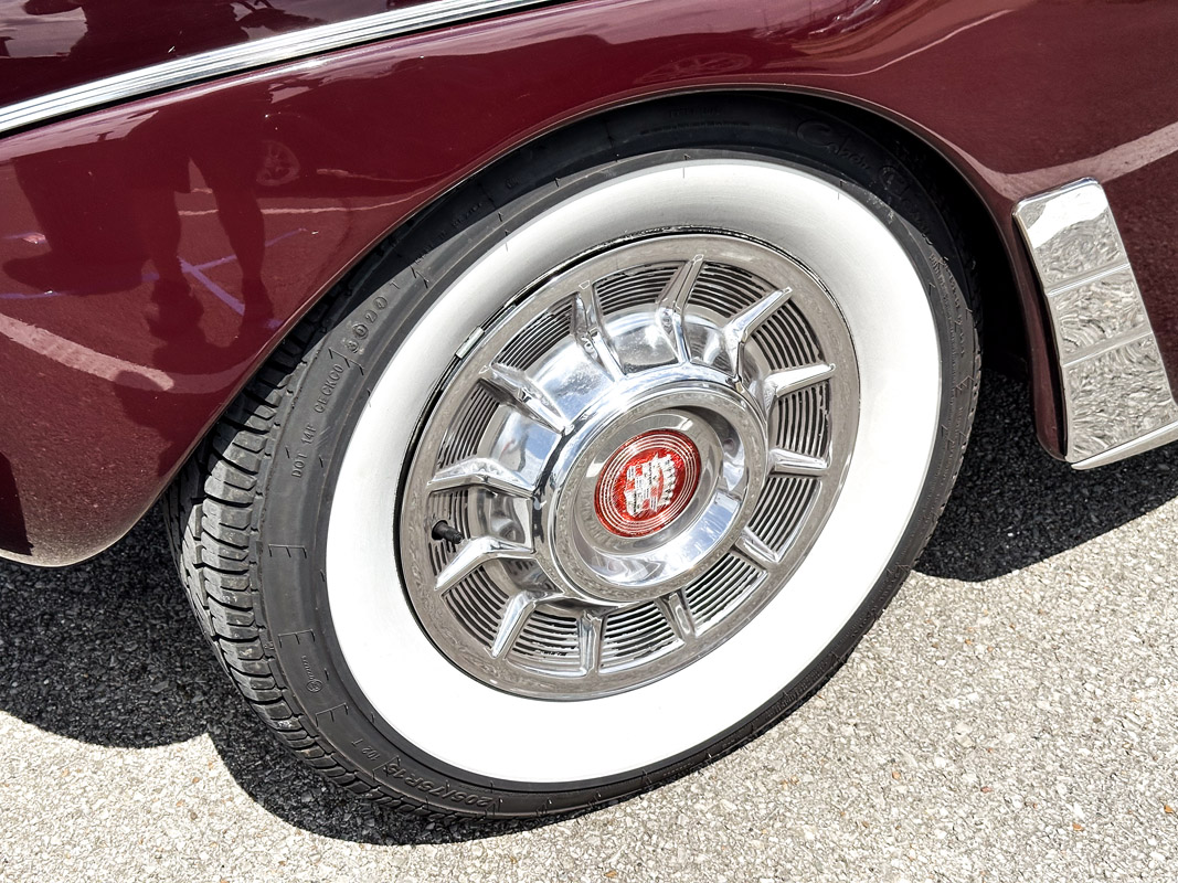 Coker Classic wide whitewall tires